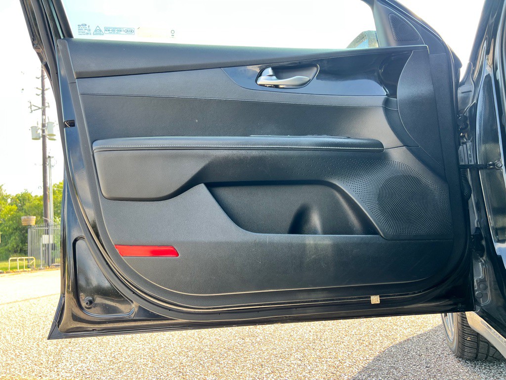 2019 Kia Forte Image 17