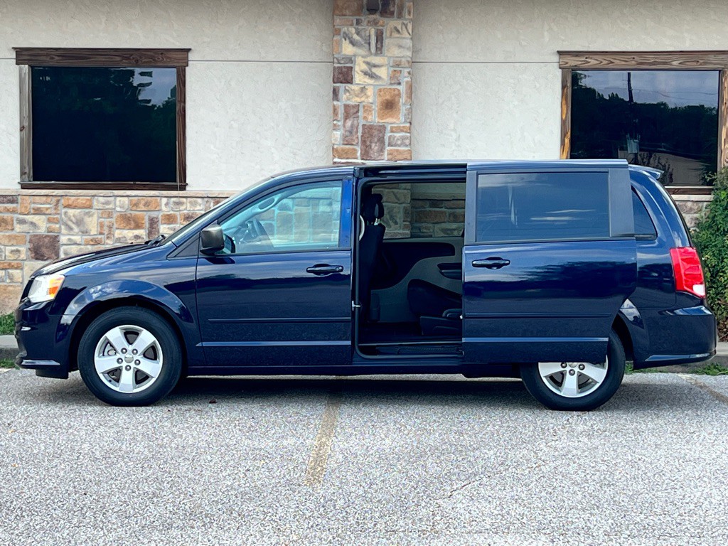 2013 Dodge Grand Caravan Image 3