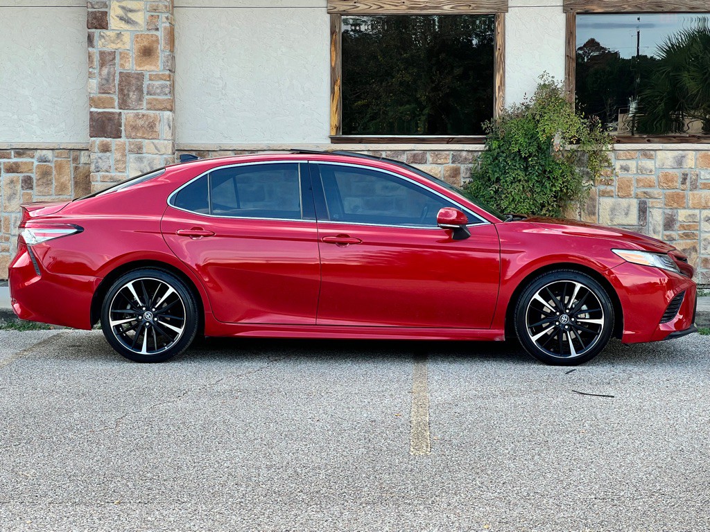 2019 Toyota Camry Image 6