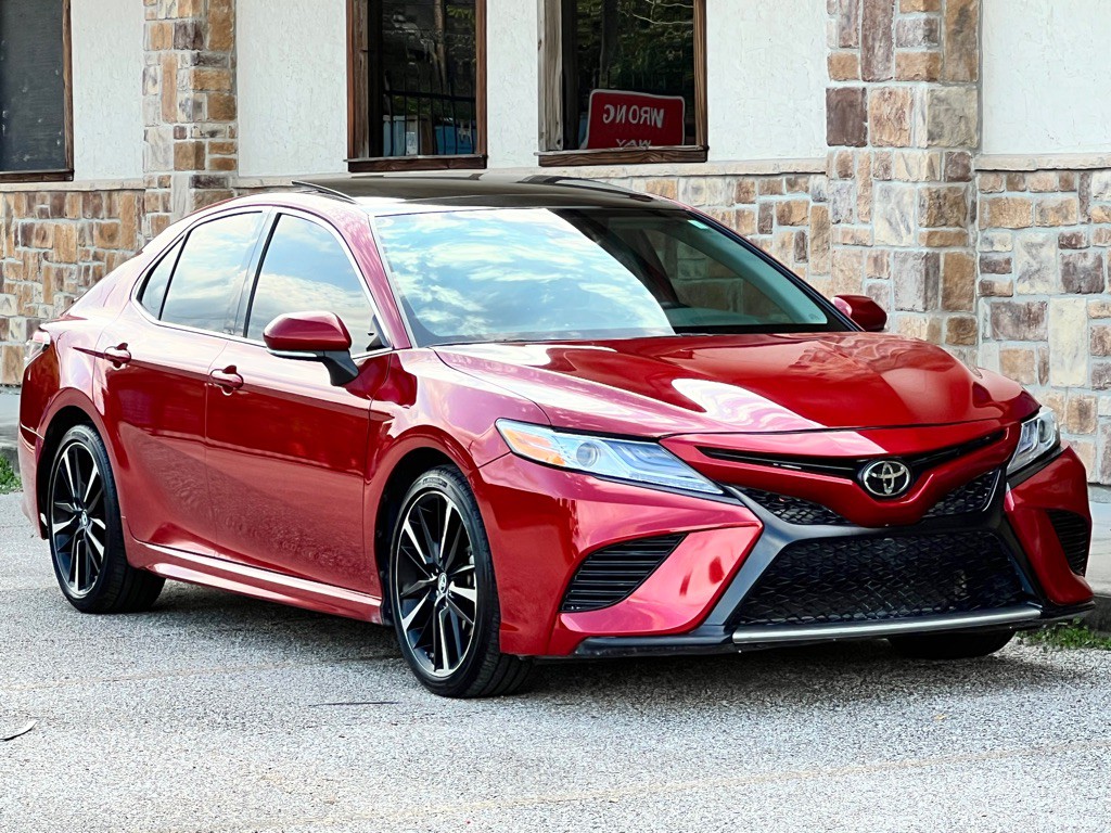 2019 Toyota Camry Image 7
