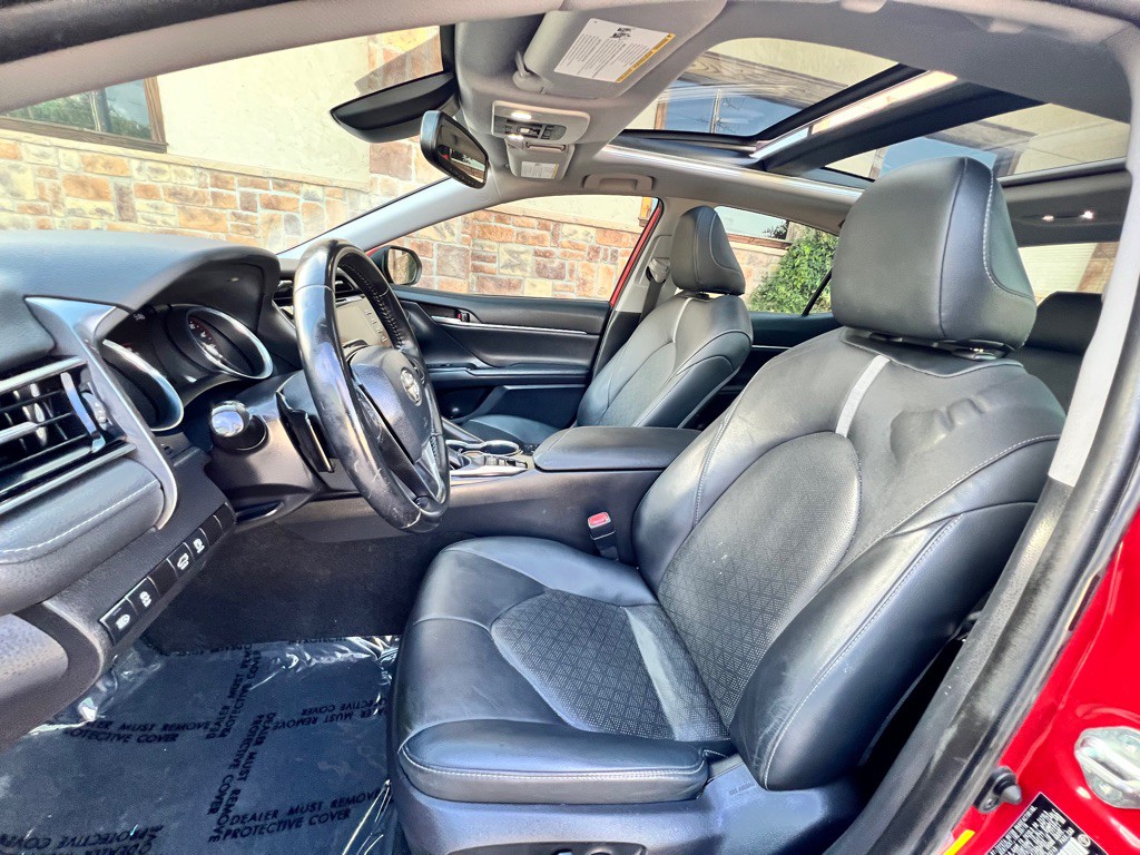 2019 Toyota Camry Image 11