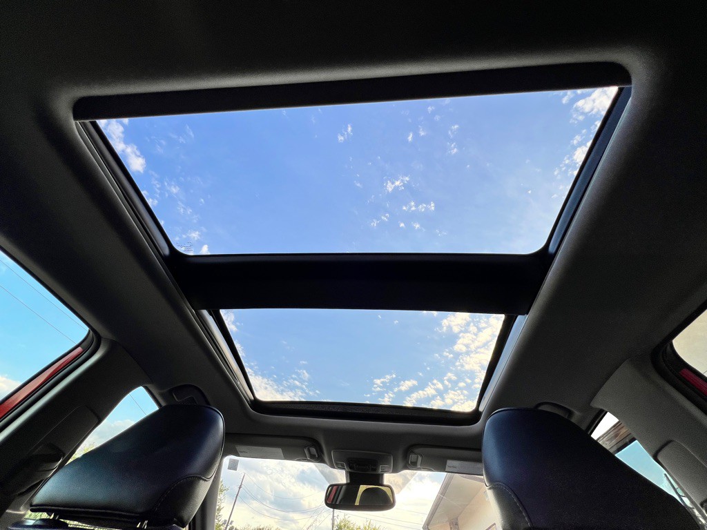 2019 Toyota Camry Image 18