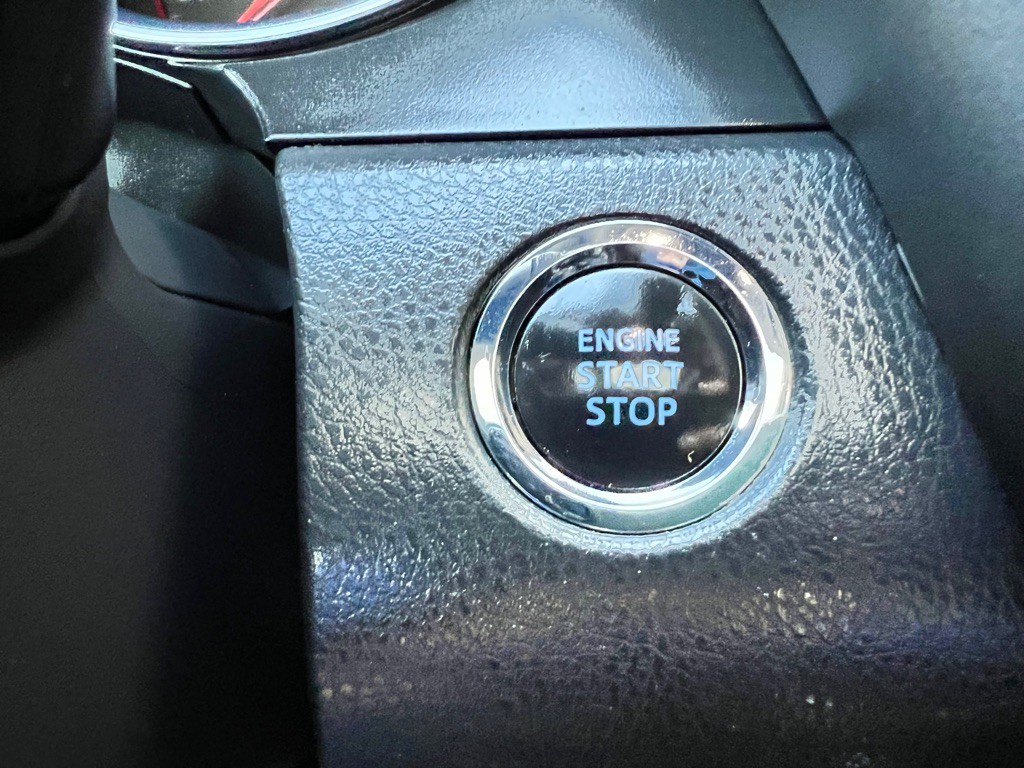 2019 Toyota Camry Image 19