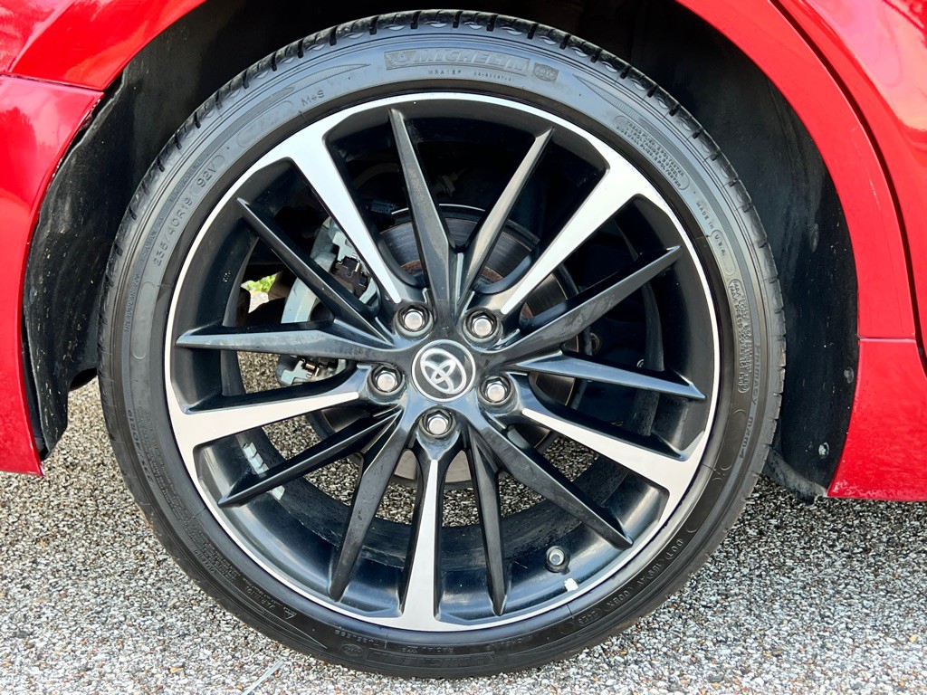 2019 Toyota Camry Image 31