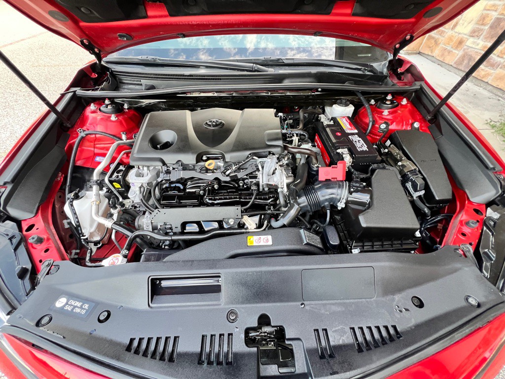 2019 Toyota Camry Image 32