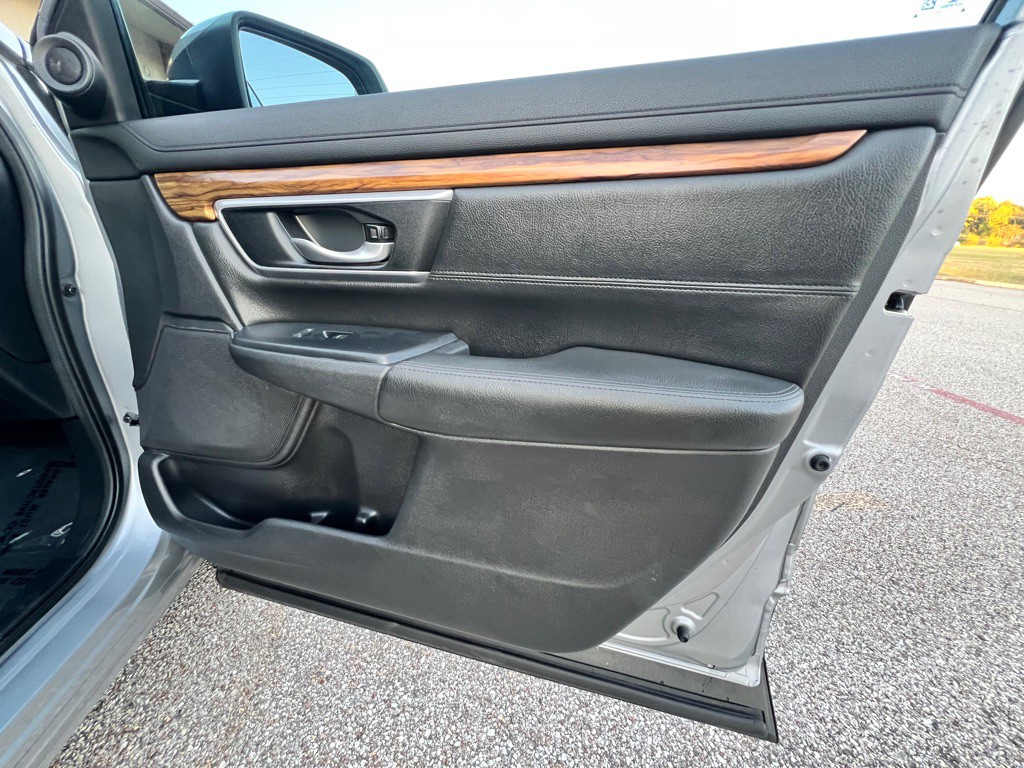 2017 Honda CR-V Image 24