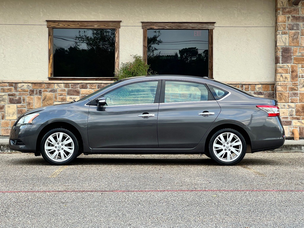 2013 Nissan Sentra Image 2