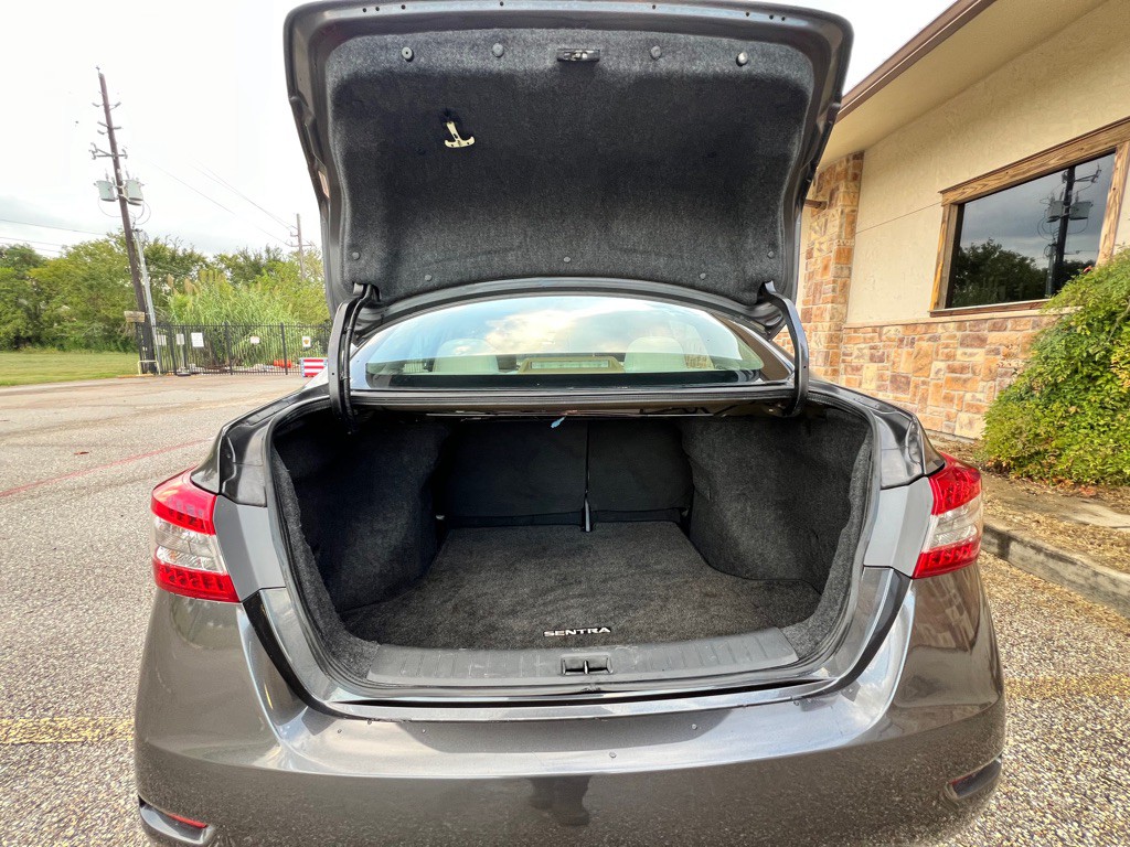 2013 Nissan Sentra Image 9