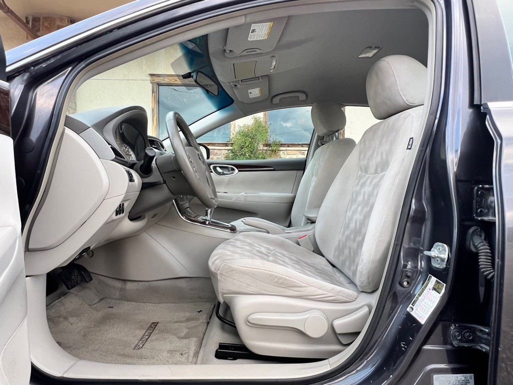 2013 Nissan Sentra Image 17