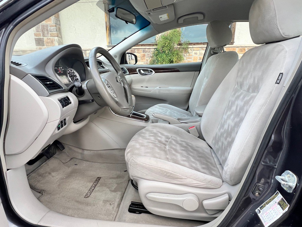 2013 Nissan Sentra Image 18
