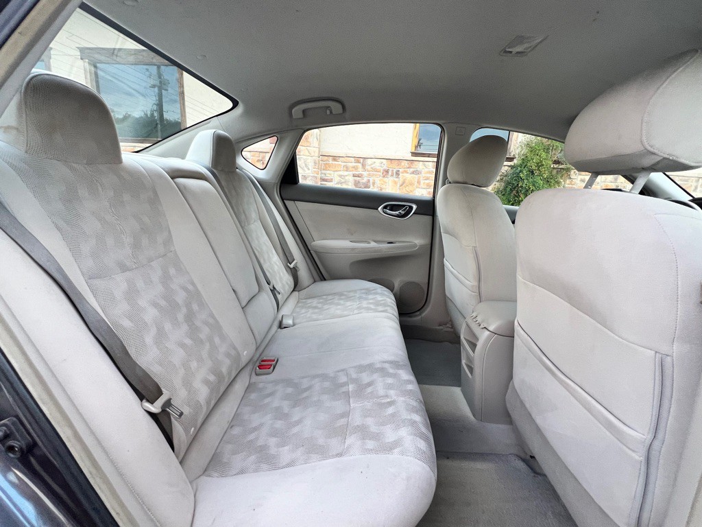 2013 Nissan Sentra Image 24