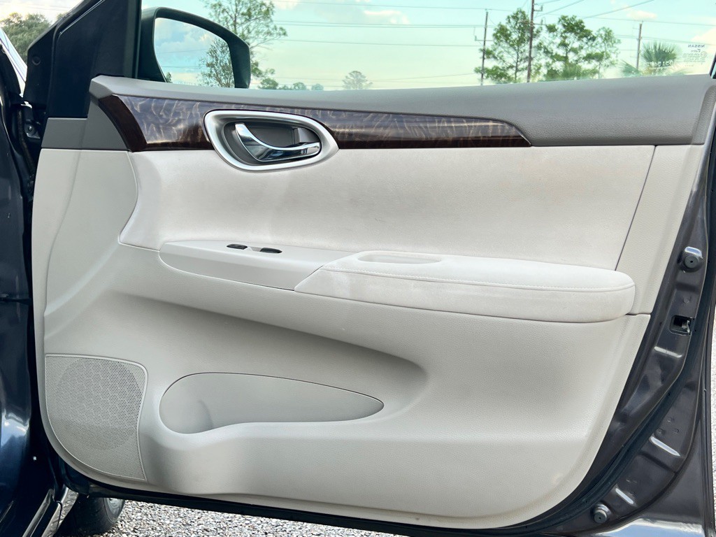 2013 Nissan Sentra Image 27