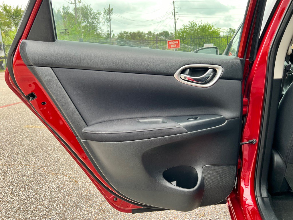 2014 Nissan Sentra Image 26