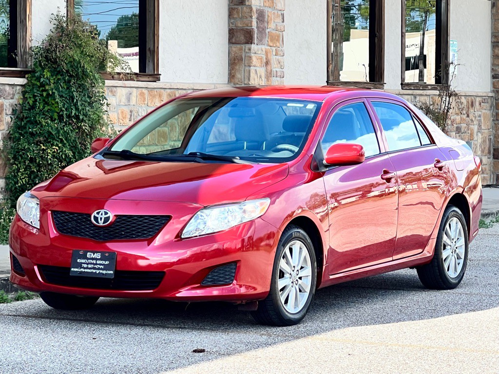 2010 Toyota Corolla Image 1