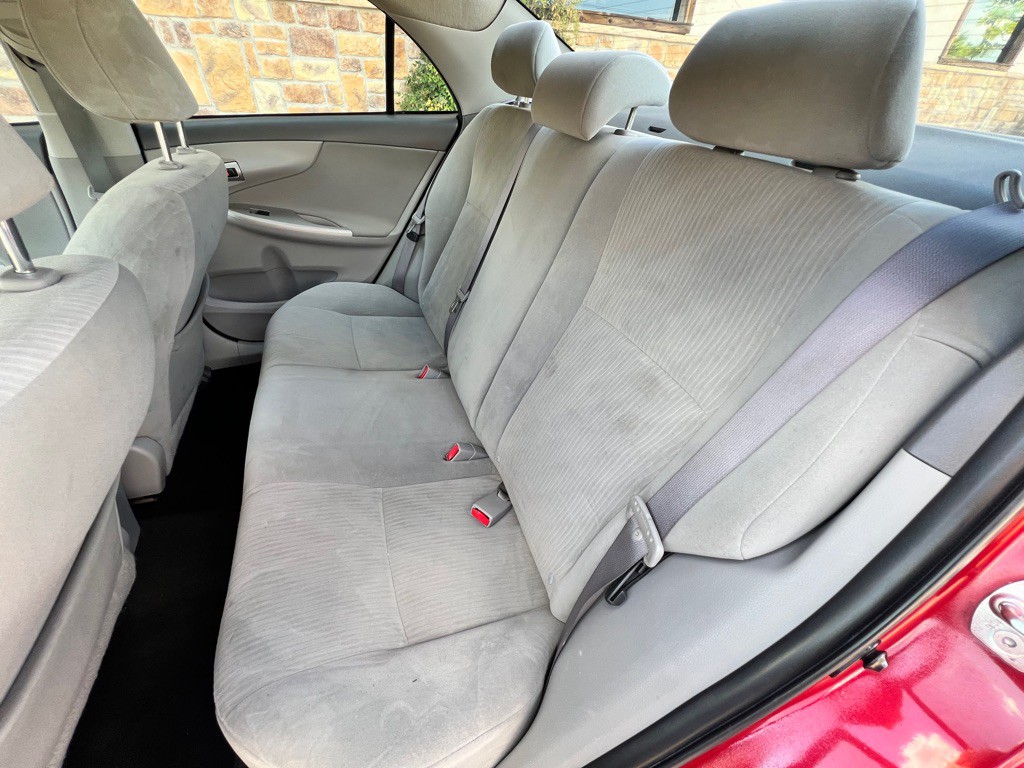 2010 Toyota Corolla Image 13