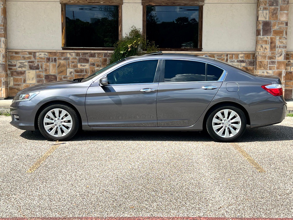 2015 Honda Accord Image 2