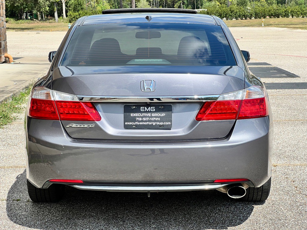 2015 Honda Accord Image 4