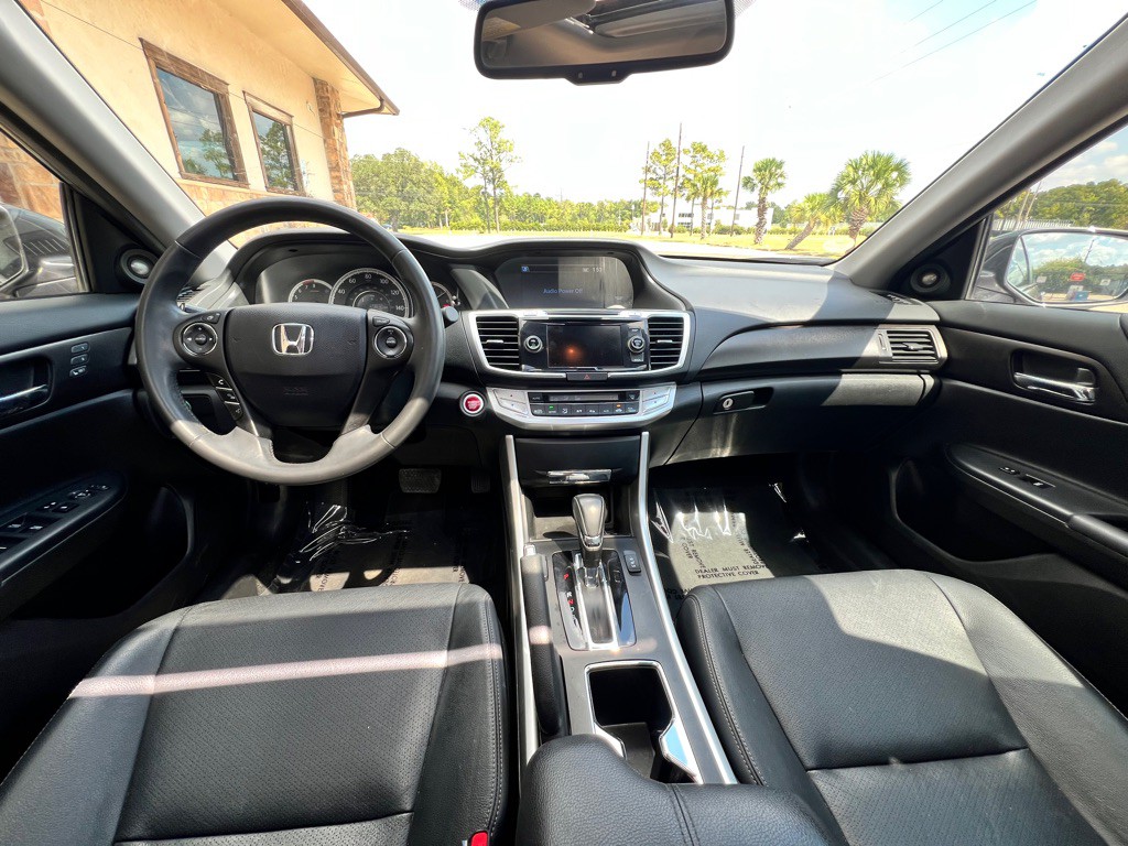 2015 Honda Accord Image 12