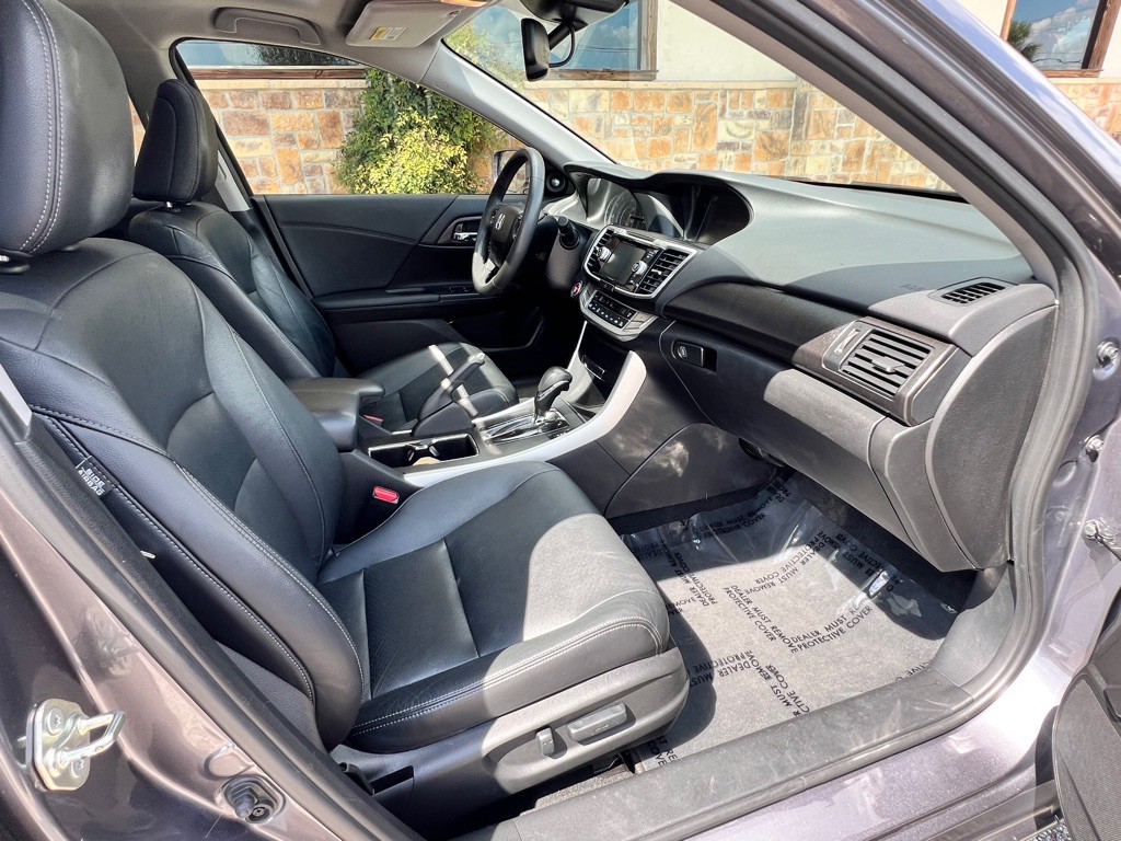 2015 Honda Accord Image 15
