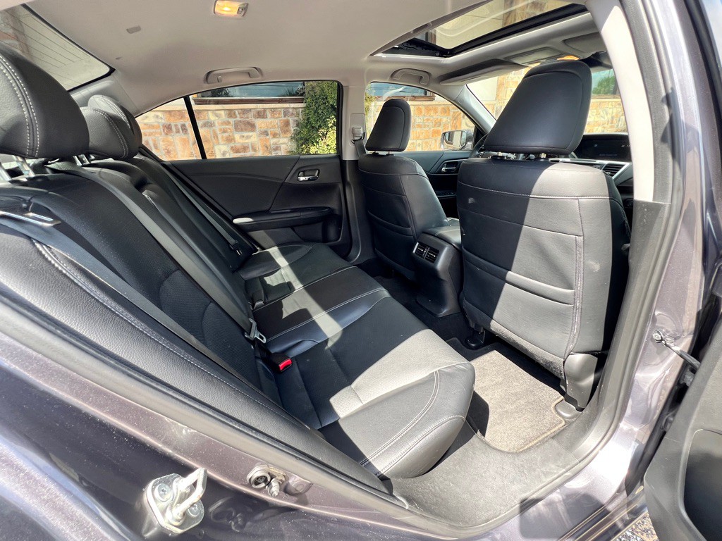 2015 Honda Accord Image 17