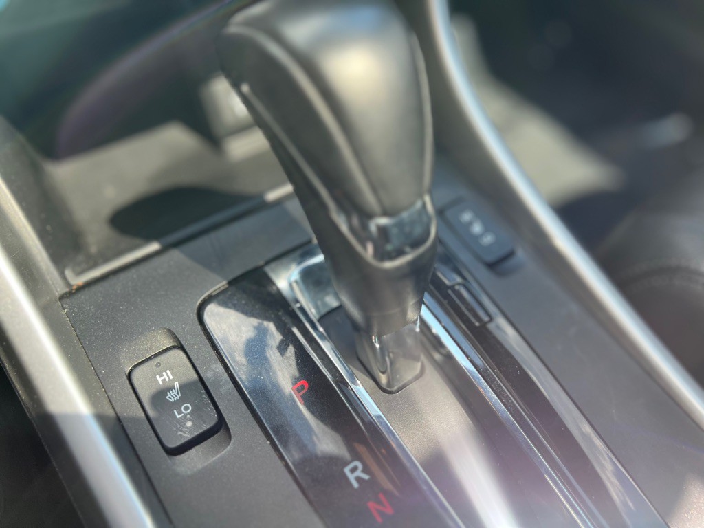 2015 Honda Accord Image 19