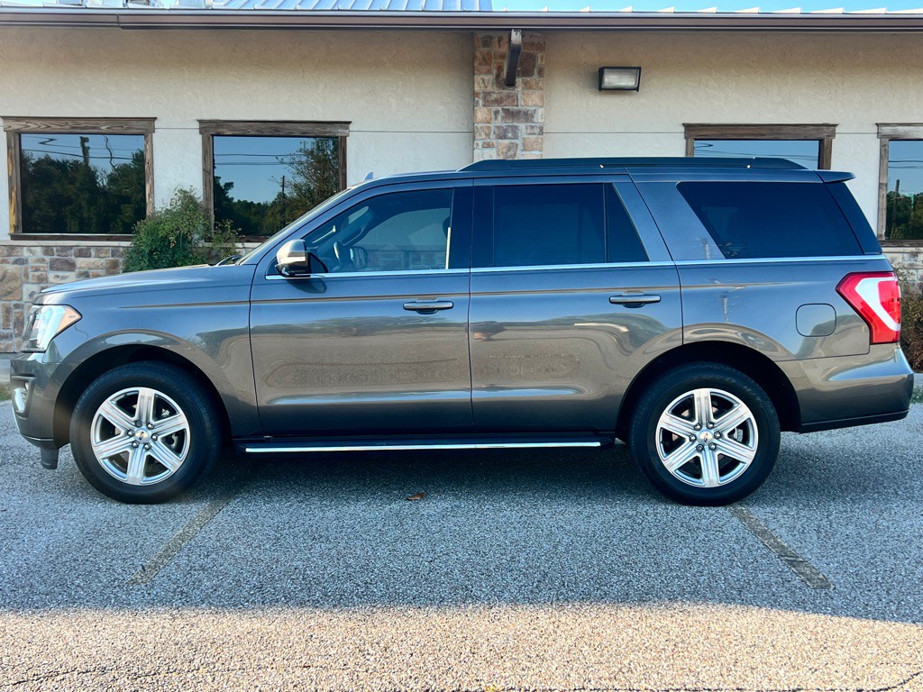2019 Ford Expedition Image 2