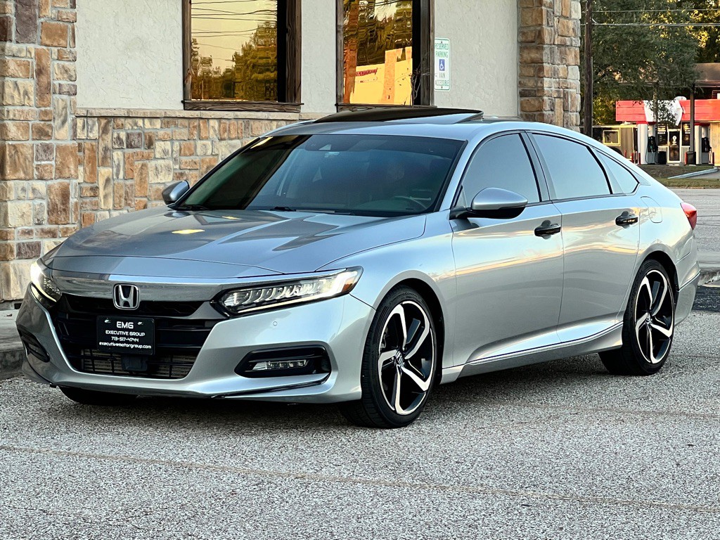 2018 Honda Accord Image 1