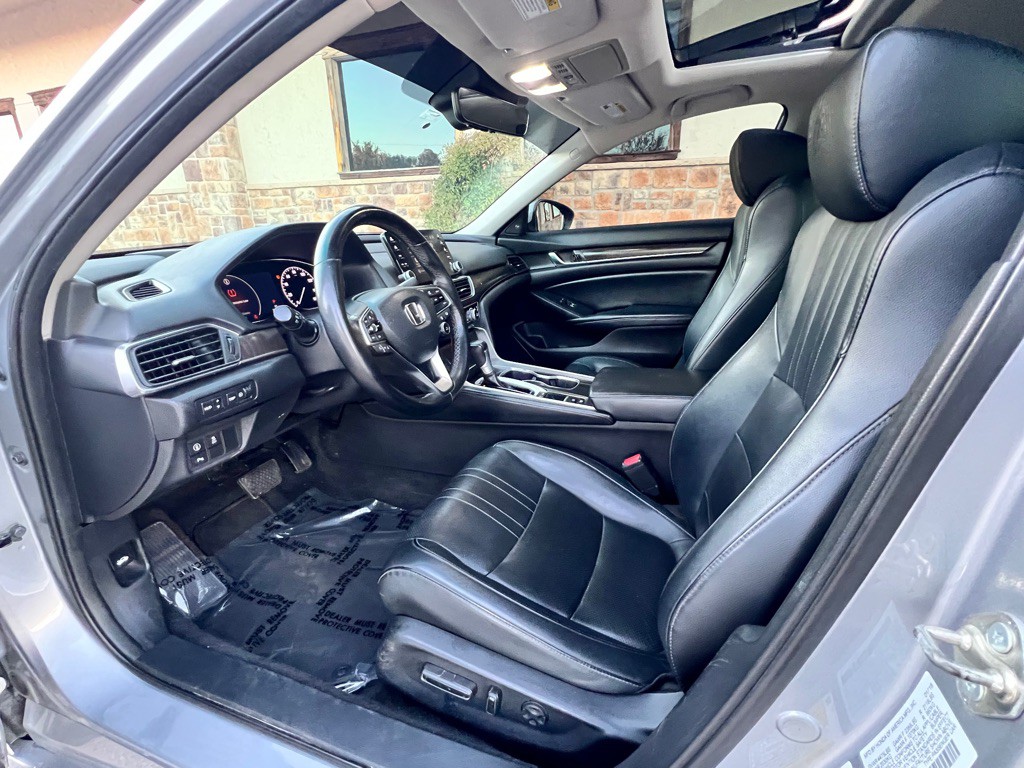 2018 Honda Accord Image 9