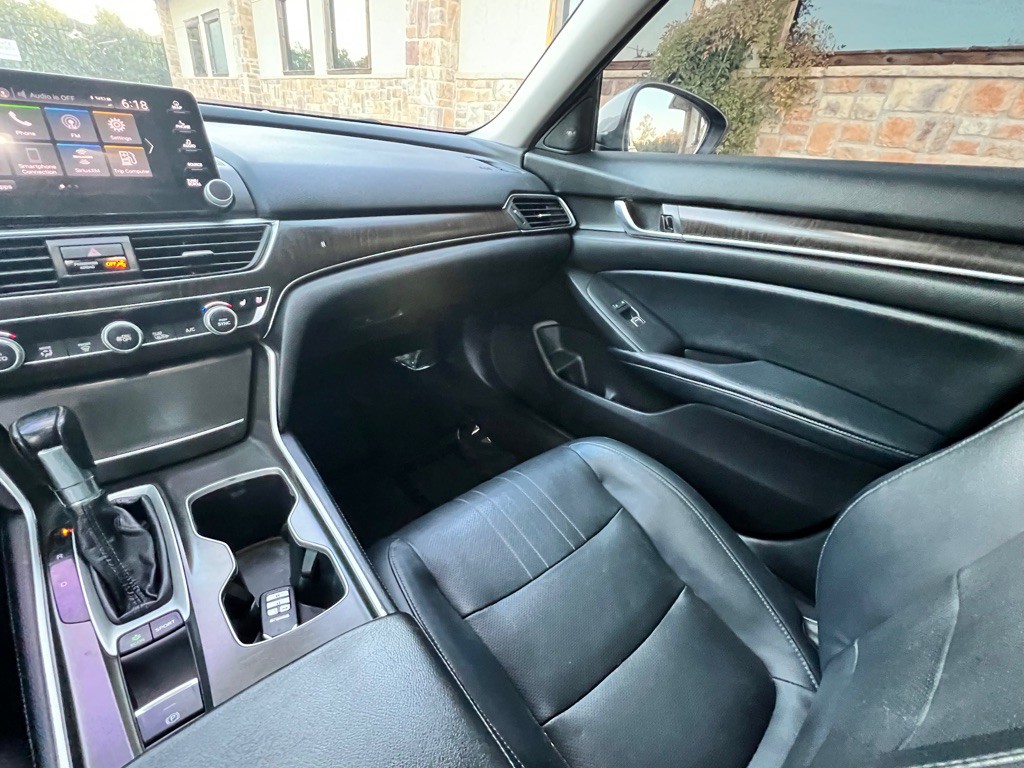 2018 Honda Accord Image 10