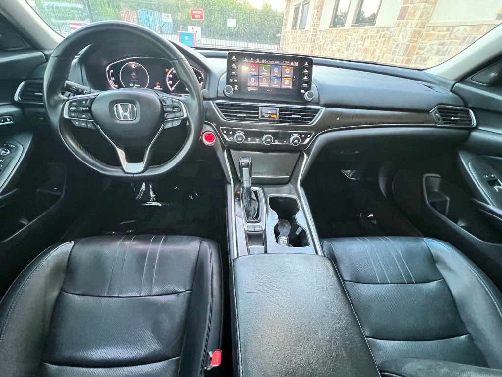 2018 Honda Accord Image 11