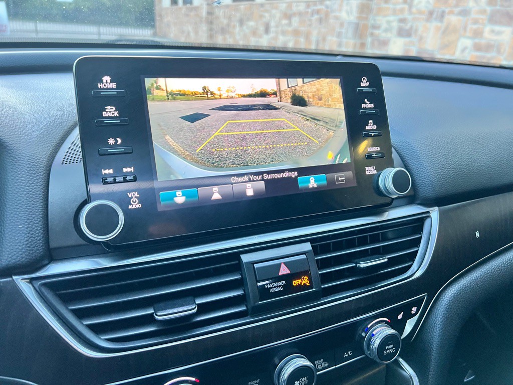 2018 Honda Accord Image 12