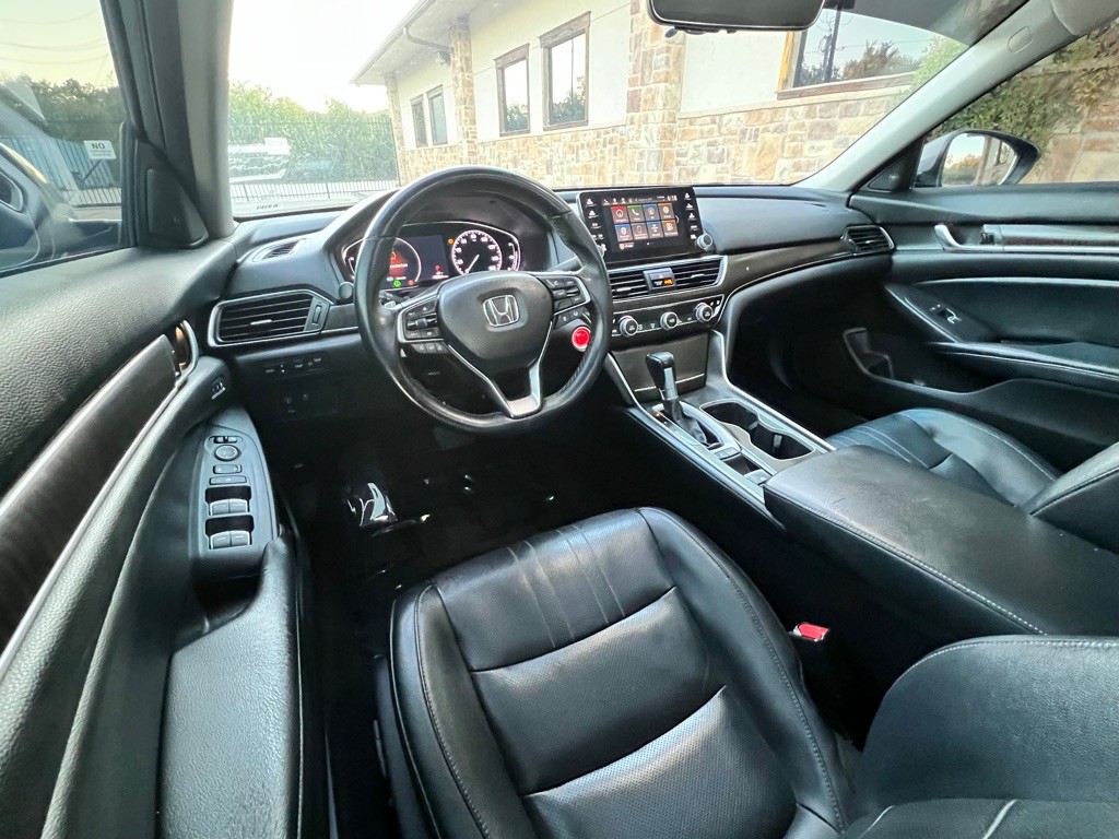 2018 Honda Accord Image 13