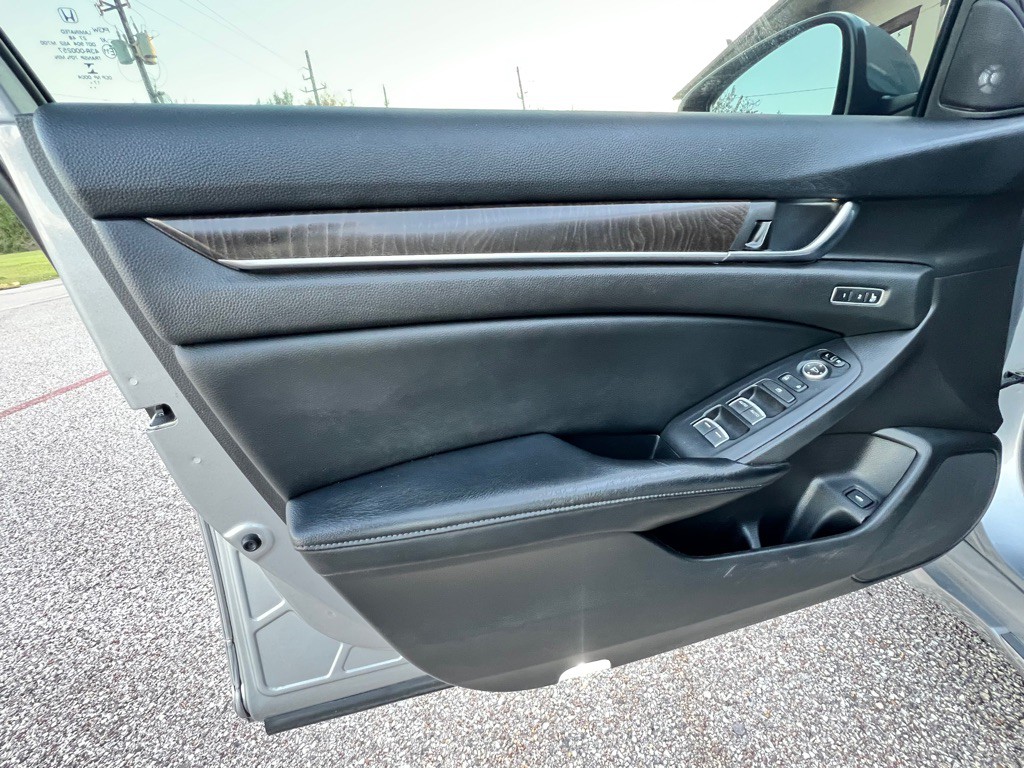 2018 Honda Accord Image 20