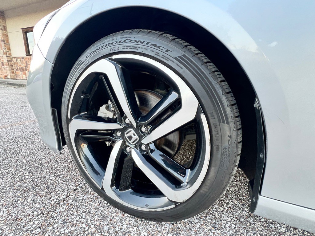 2018 Honda Accord Image 26