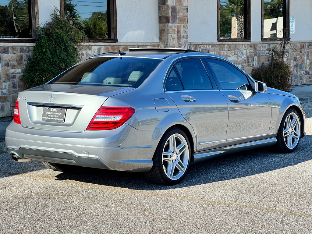 2013 Mercedes-Benz C-Class Image 5