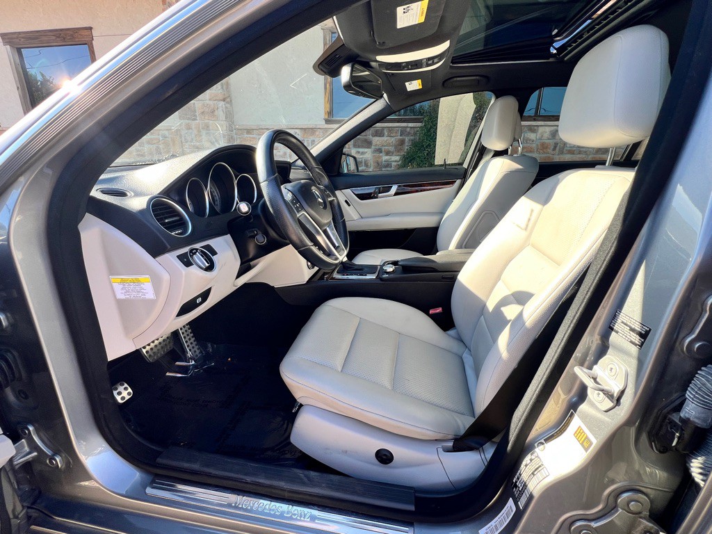 2013 Mercedes-Benz C-Class Image 13