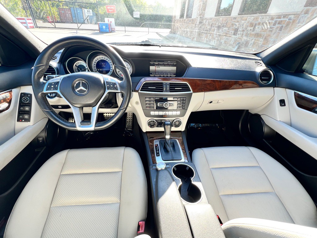 2013 Mercedes-Benz C-Class Image 15