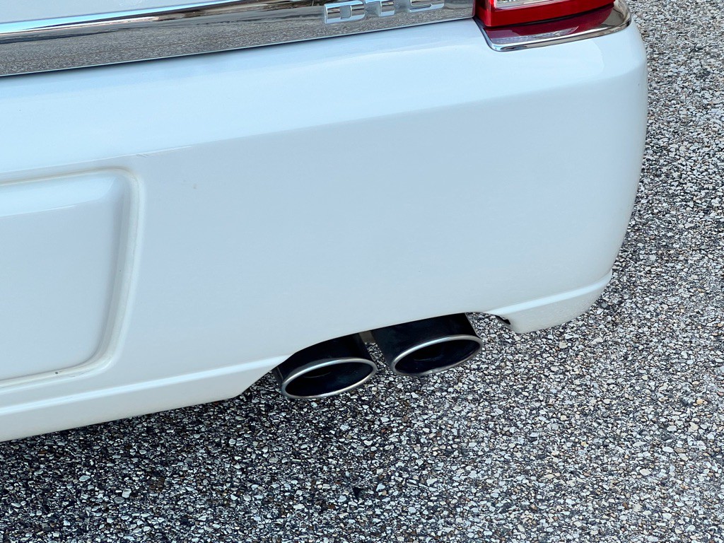 2011 Cadillac DTS Image 9