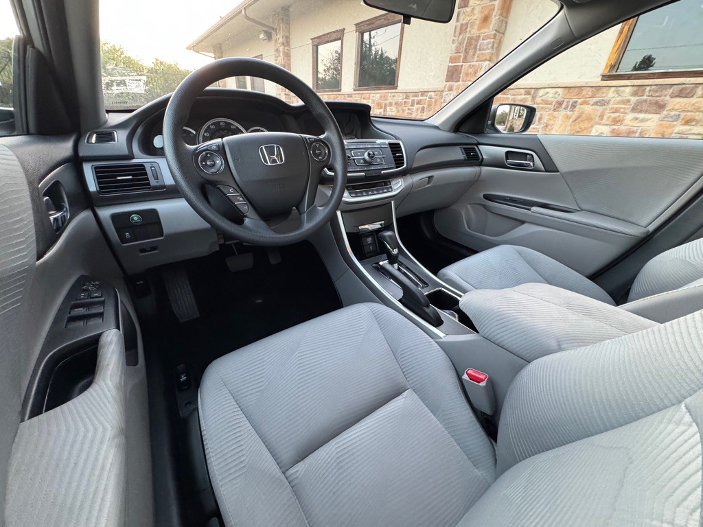 2015 Honda Accord Image 12