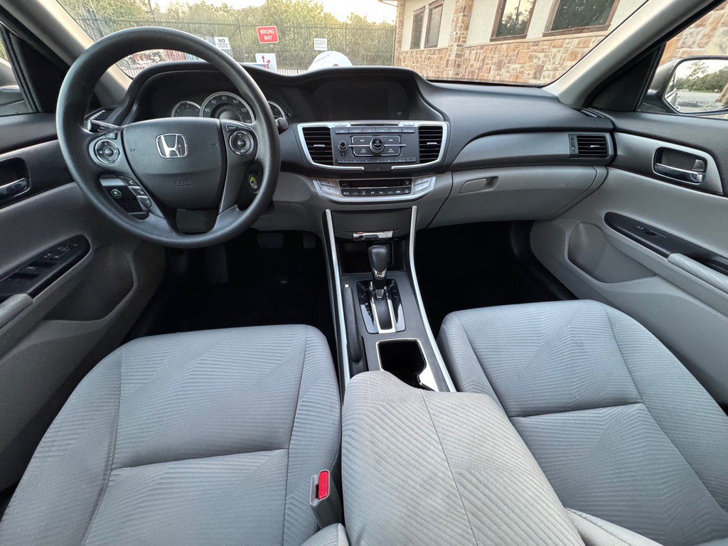 2015 Honda Accord Image 13