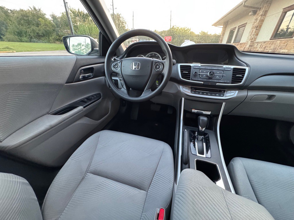 2015 Honda Accord Image 14