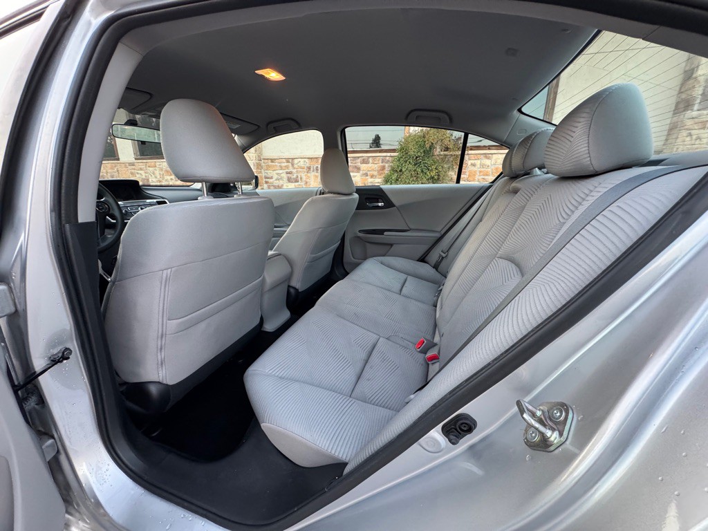 2015 Honda Accord Image 20