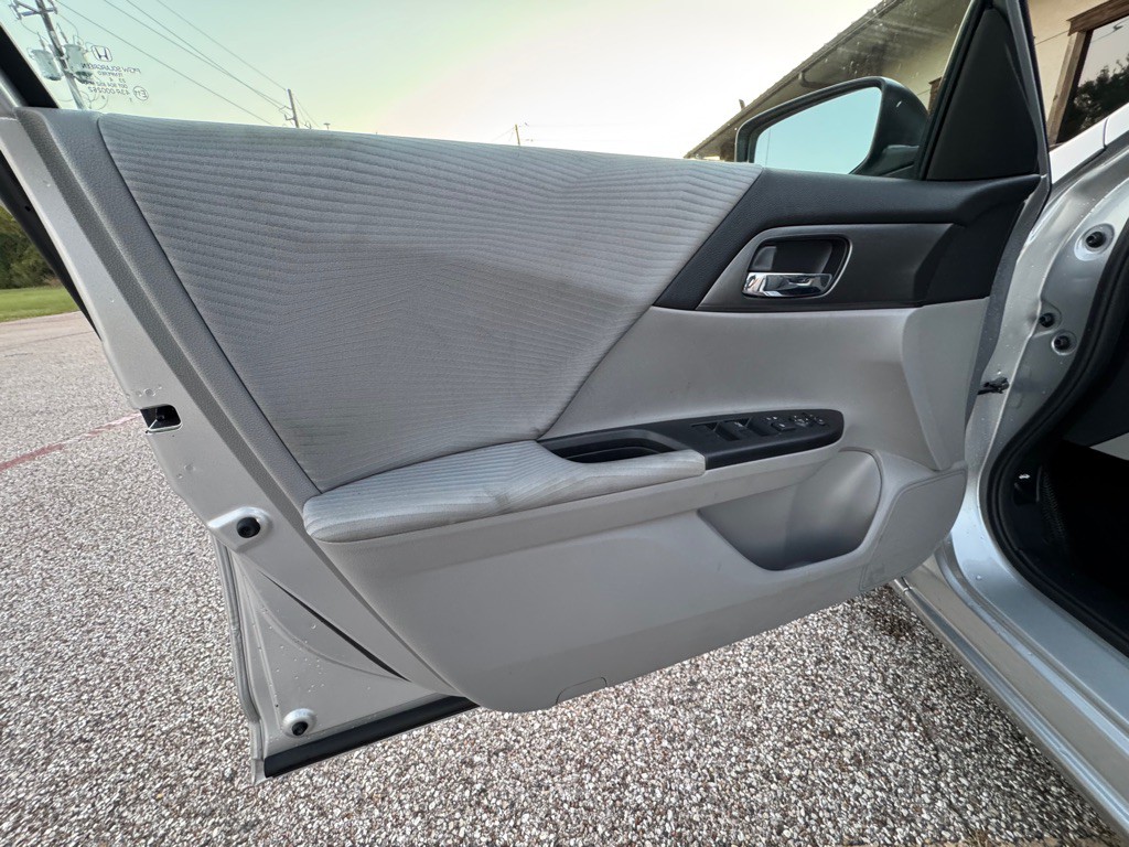 2015 Honda Accord Image 21