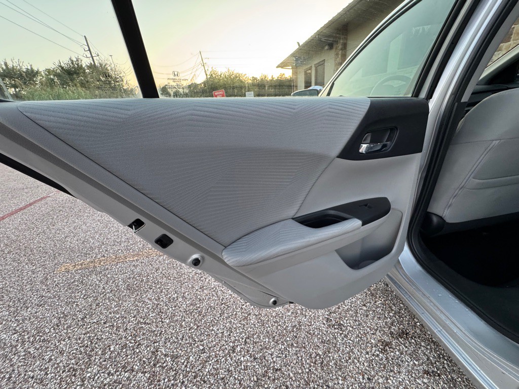 2015 Honda Accord Image 22