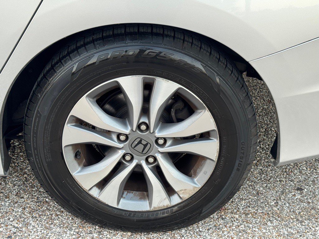 2015 Honda Accord Image 31