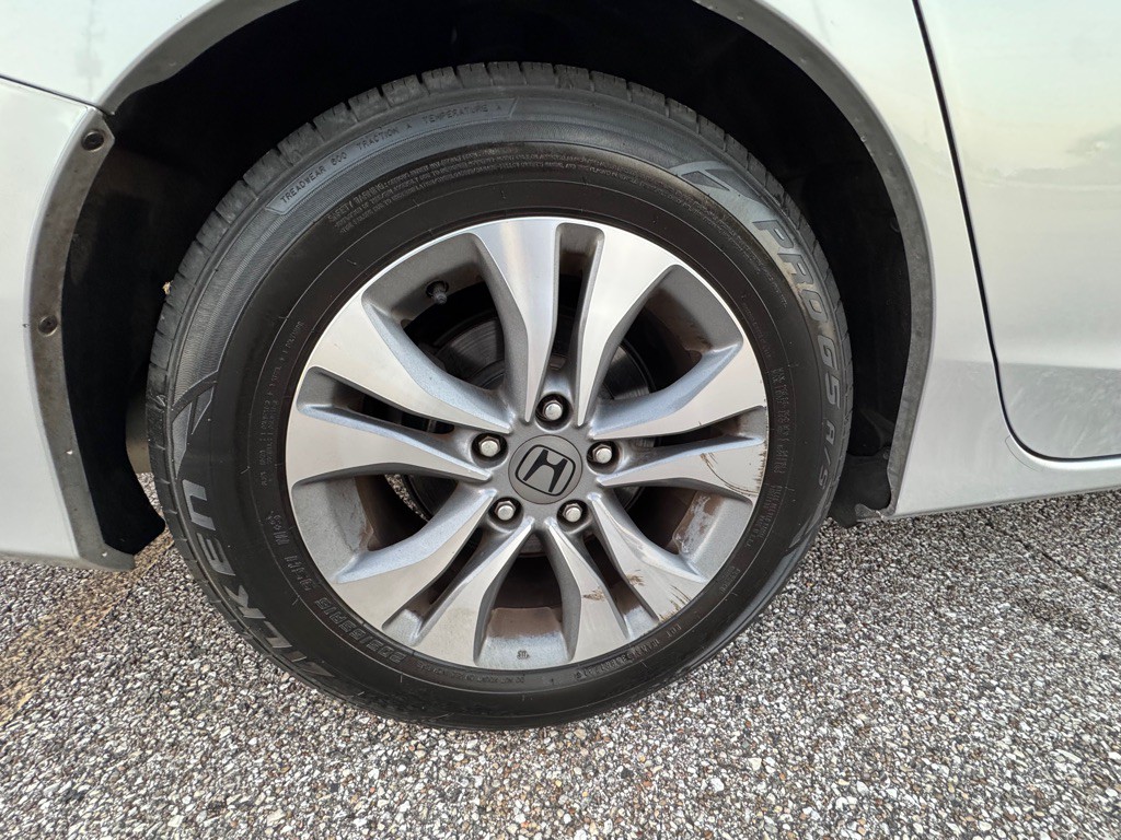 2015 Honda Accord Image 32