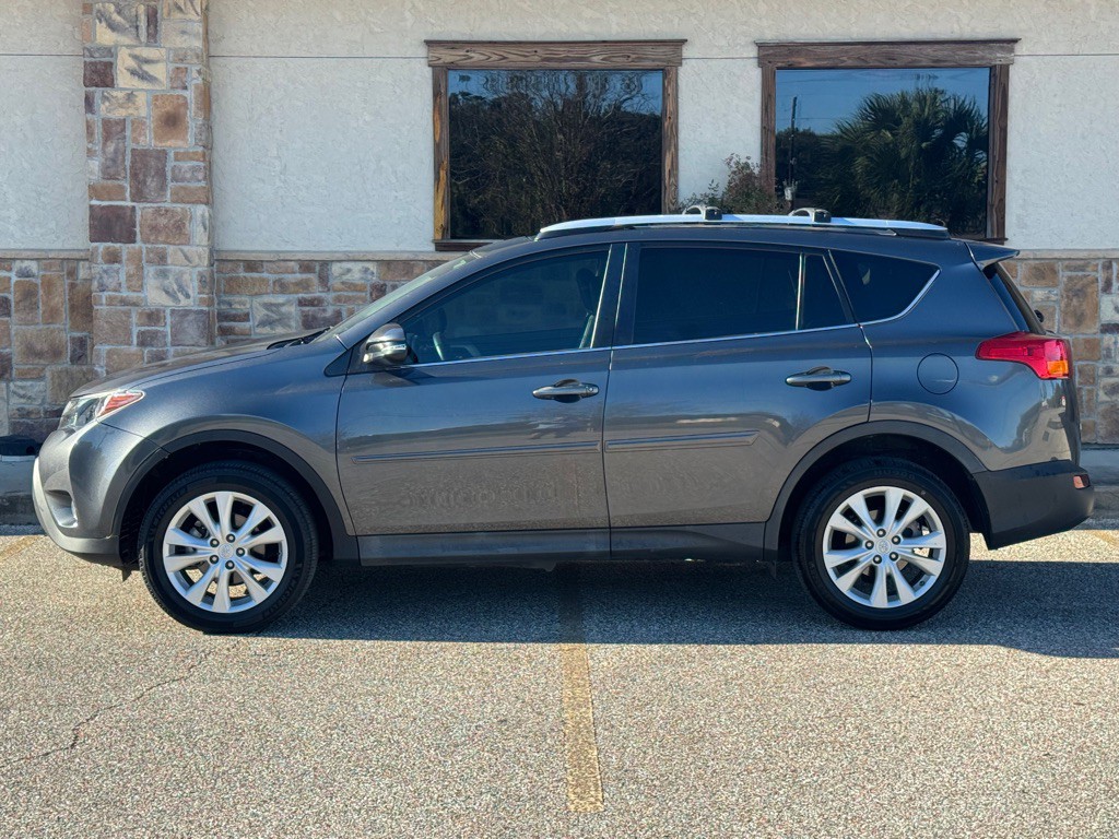 2015 Toyota Rav4 Image 2