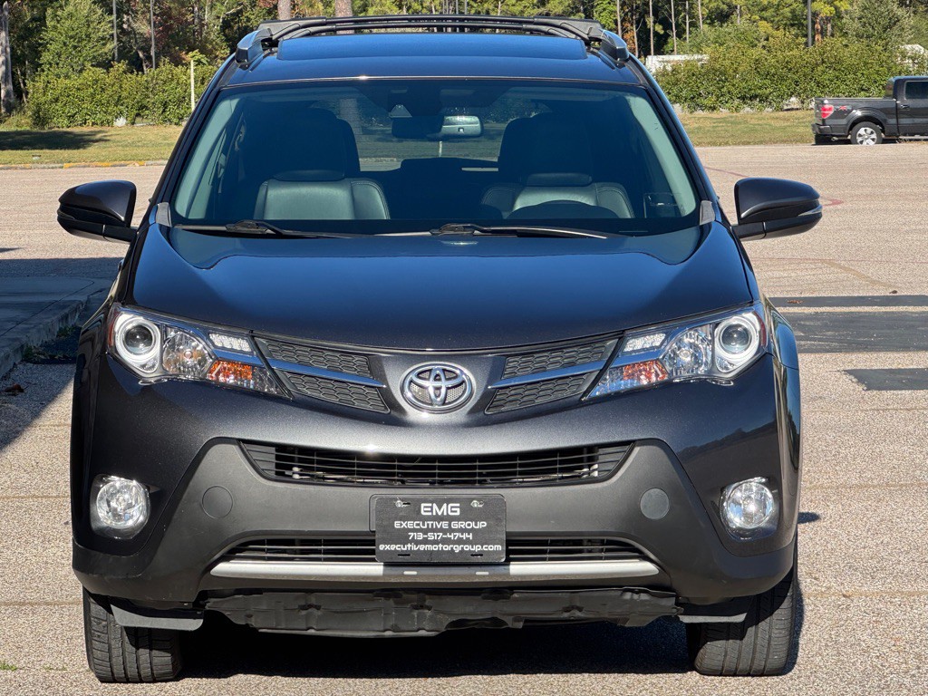 2015 Toyota Rav4 Image 8