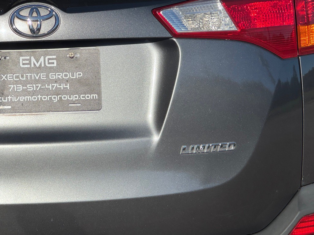 2015 Toyota Rav4 Image 11