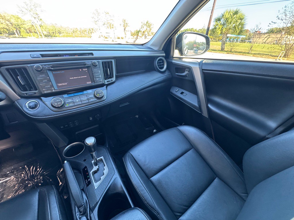 2015 Toyota Rav4 Image 16